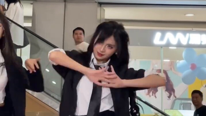 In 2024, there are still people dancing to Dou Dou Dou?! | EXID "DDD" road show Park Jung-hwa direct