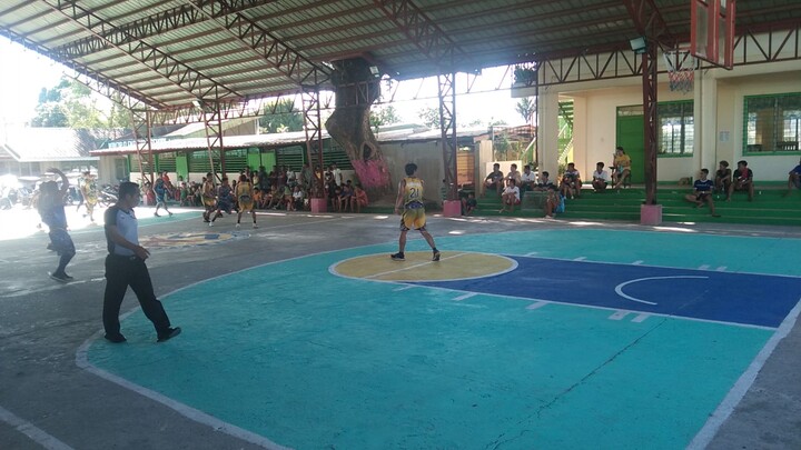 dpat bola eshot hndi niyayakap.😁🤣😅