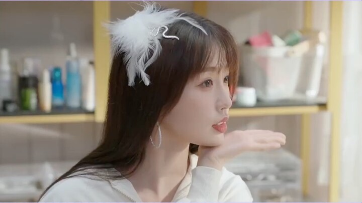 เหล่าพระเอกขี้น้อยใจของอวี๋ซูซินไล่ป่วนทั้งตึก มีแค่ป้ายตัวละครเท่านั้น