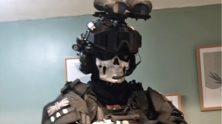 Đội đặc nhiệm 141, Yaozi Simon Riley đến báo cáo, lúc này không lắc thì còn đợi đến khi nào?