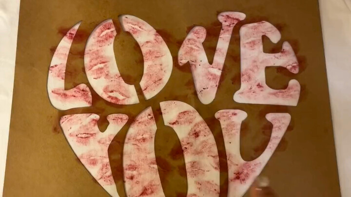 “Aku memang pelit, cuma mau kamu jadi milikku sendiri.”