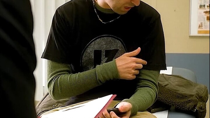 "Doctor, it hurts wherever I touch."