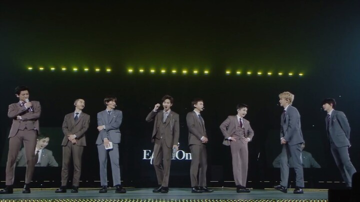 【Boomerang】Shocking!!! After a member of a certain boy group broke the custom boom mic, the next day