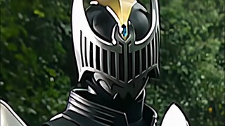 To be honest, he is so handsome that he can be the main rider!