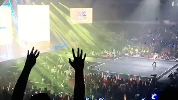 in a concert of sb