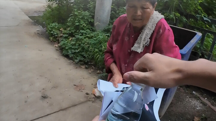 Sứ mệnh của một con giòi