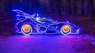 Graffiti nhẹ + chụp ảnh tua nhanh thời gian, anh ấy đang chơi với một loại hình nghệ thuật hoàn toàn
