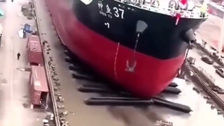 Kampas rem kapal seberat puluhan ribu ton adalah ekskavator??!!