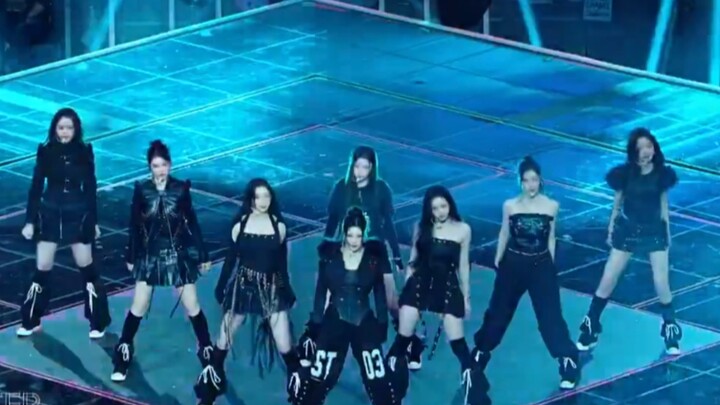 Nhảy đồng diễn mà được như thế này mới gọi là “tâm đầu ý hợp”!