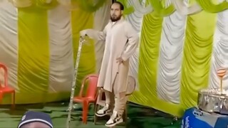 Sipesulap merah bingung melihatnya