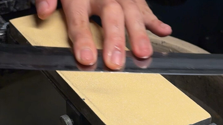 Slicing bread on a scale—let’s see how profitable it is