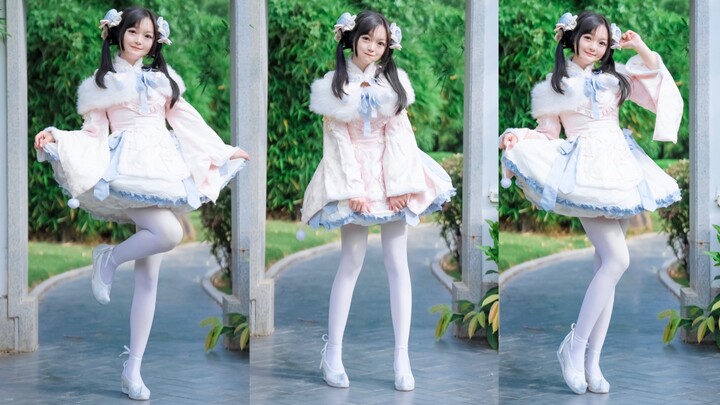 Such a cute girl, please accept her sir🌸