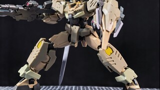 【Stop Motion Animation】Episode 1 of Glue Playing with Glue: Commander HG00