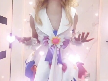 Vương Giả Vinh Diệu cosplay cô gái Dao