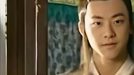 Cười chết mất, nhìn là biết ngay đây là một đại phản diện.