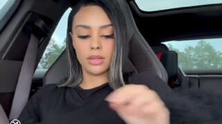 القيام بأشياء سيئة سراً خلف ظهر العائلة!
