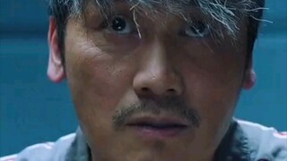 Người đàn ông mắc nhiều triệu chứng mù màu cùng lúc và có thể đọc ngược thẻ kiểm tra mù màu.