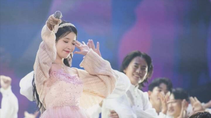 IU-THE GOLDEN HOUR CONCERT 2022