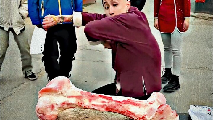 Oh my god, Mama's brand chef's knife