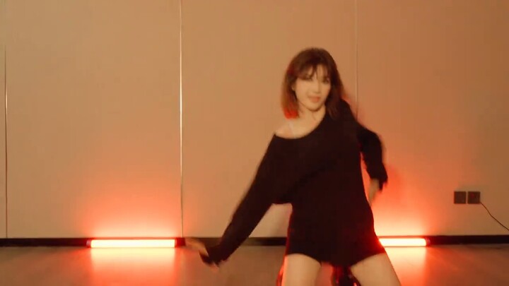 【univu5】Yihetibal (Xiaoha) Dance Studio < Britney Spears-Oops I Did It Again> Bản cover nhảy