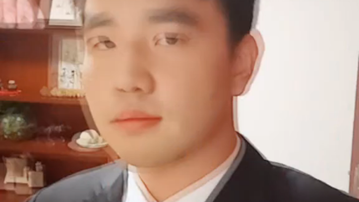 Một màn hóa trang toàn là giáo viên lịch sử dành cho các bạn