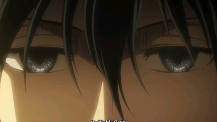 Mikasa: Annie, hãy dạy tôi động tác đó nữa nhé.
