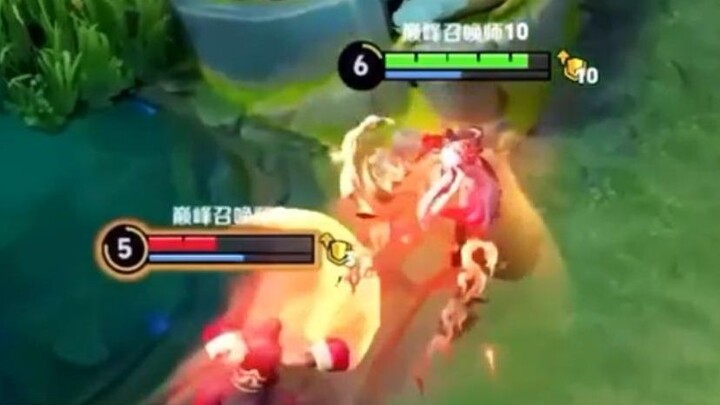 เพื่อให้เข้ากับกลุ่ม ฉันก็หัวเราะตามไปด้วย