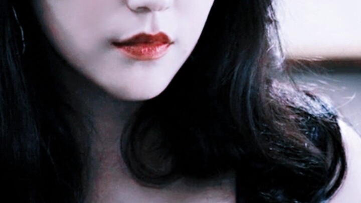 This is *the* *right* way to do Versailles literature—when the female lead says, “Sis, I don’t want 