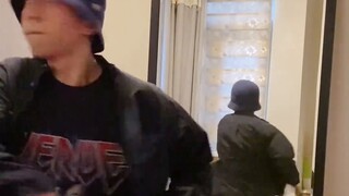 Several common outfits in popping competitions [Male]