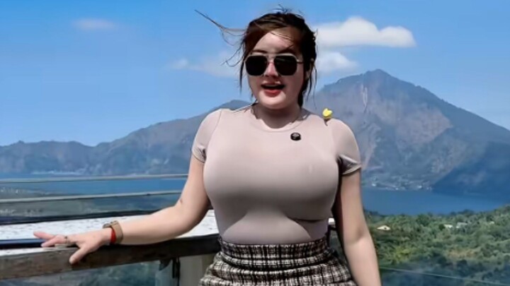 Menikmati indahnya pegunungan