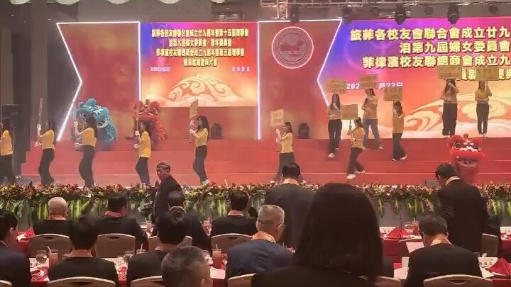 喜欢同频的热闹 也享受独处的自由