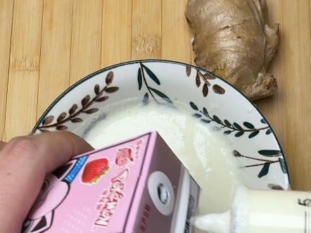 (Ginger Fruit Pulp) Secretly playing a prank on Shixian, a surprise when he wakes up