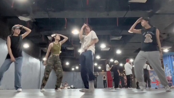 เมื่อเราฝึกเคลื่อนไหว เราก็พบกับความกลมกลืน