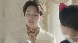 Sangat beracun! Iklan Thailand yang lucu dan kreatif meniru Putri Salju. Saya menangis begitu sang R
