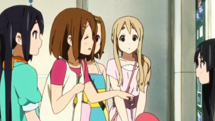 mio: I usually don’t laugh unless I can’t help it, hahahaha