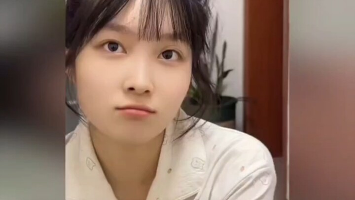 Kenapa istri orang lain semuanya tipe yang aku suka?