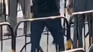 瞬间  精神抖擞