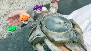 Menghitung sepuluh Kamen Rider yang ikat pinggangnya hancur