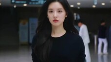 Woohoo! The heroine feels loved, her mother also loves her daughter. The hero appears every time the