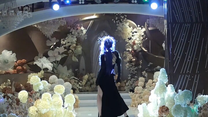 บอส Hand of Reshaping เล่นเพลง "Toxic" จริงๆ แล้วในวันที่ 90