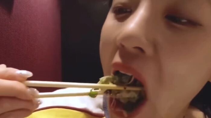 เกิร์ลเดย์: ว่ากันว่าไอดอลกลัวถูกแอบถ่ายตอนกำลังกินอาหาร