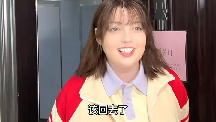 Halo semuanya, saya Ziluola. Video kali ini sengaja saya buat untuk memeluk kalian semua yang selalu