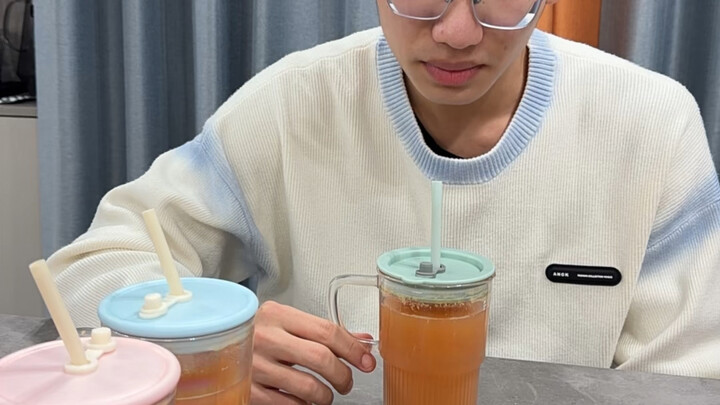 Nước táo gai tự làm bị con trai chê rồi, hahaha!