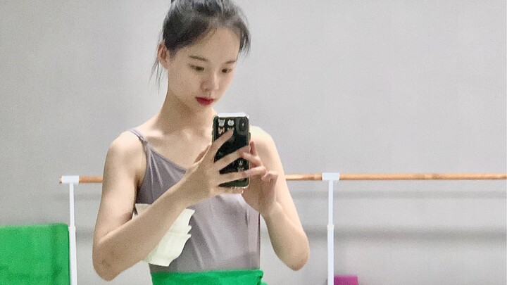 "Không phải tôi đẹp, mà là tôi 17 tuổi"