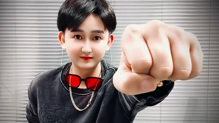 Những cử chỉ selfie siêu bá đạo của các chàng trai 10