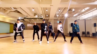 [Remix] Remix lucu EXO menari di ruang latihan|<Jiu Zui De Hu Die>