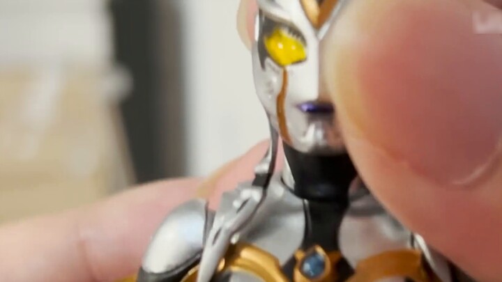 What about the belly button? Where's the belly button? ! SHF Ultraman's first female body! Bandai SH