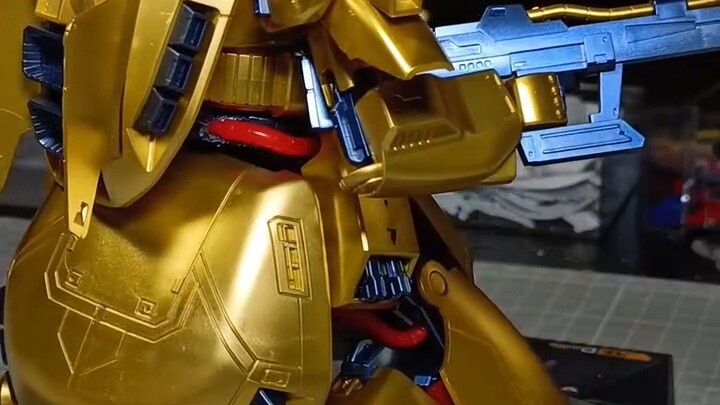 [บอสกระต่าย] คนเราจะชนะรางวัลได้ยังไง ถ้าซื้อโมเดลและชานมในเวลาเดียวกัน?