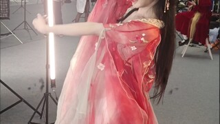นางฟ้าเซียวตานกำลังถ่ายรูป