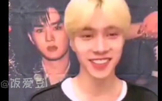 Fans have taken video signing events to a whole new level! These sisters are going all out!